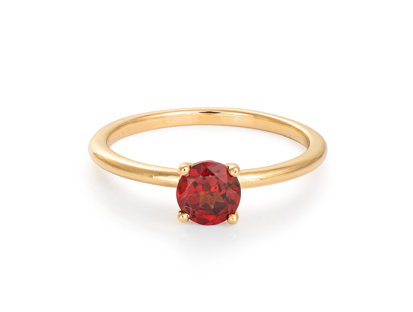 Anillo de Oro 18K con Granate Natural