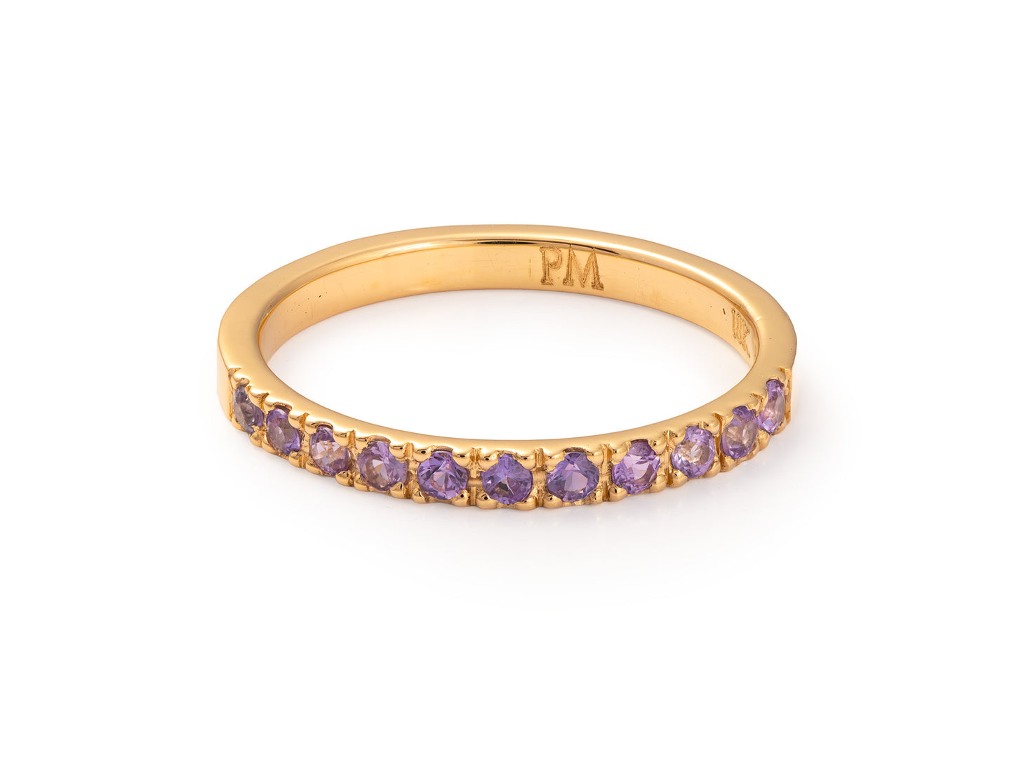 Anillo medio riviere en Oro 18K con Zafiro Lila Natural