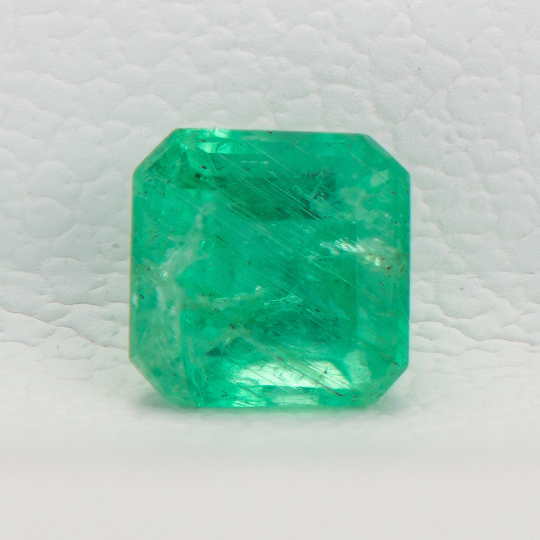 Esmeralda Verde Natural de 0.38Ct.