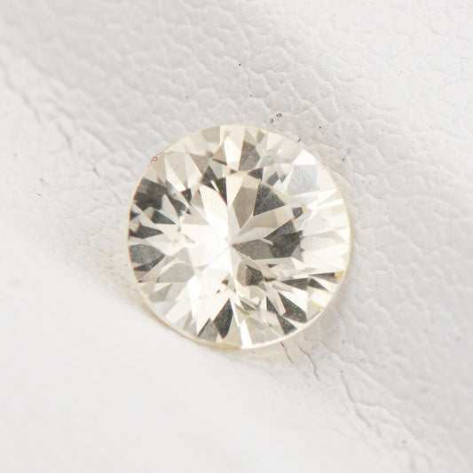 Zafiro Blanco Natural de 0.68Ct.