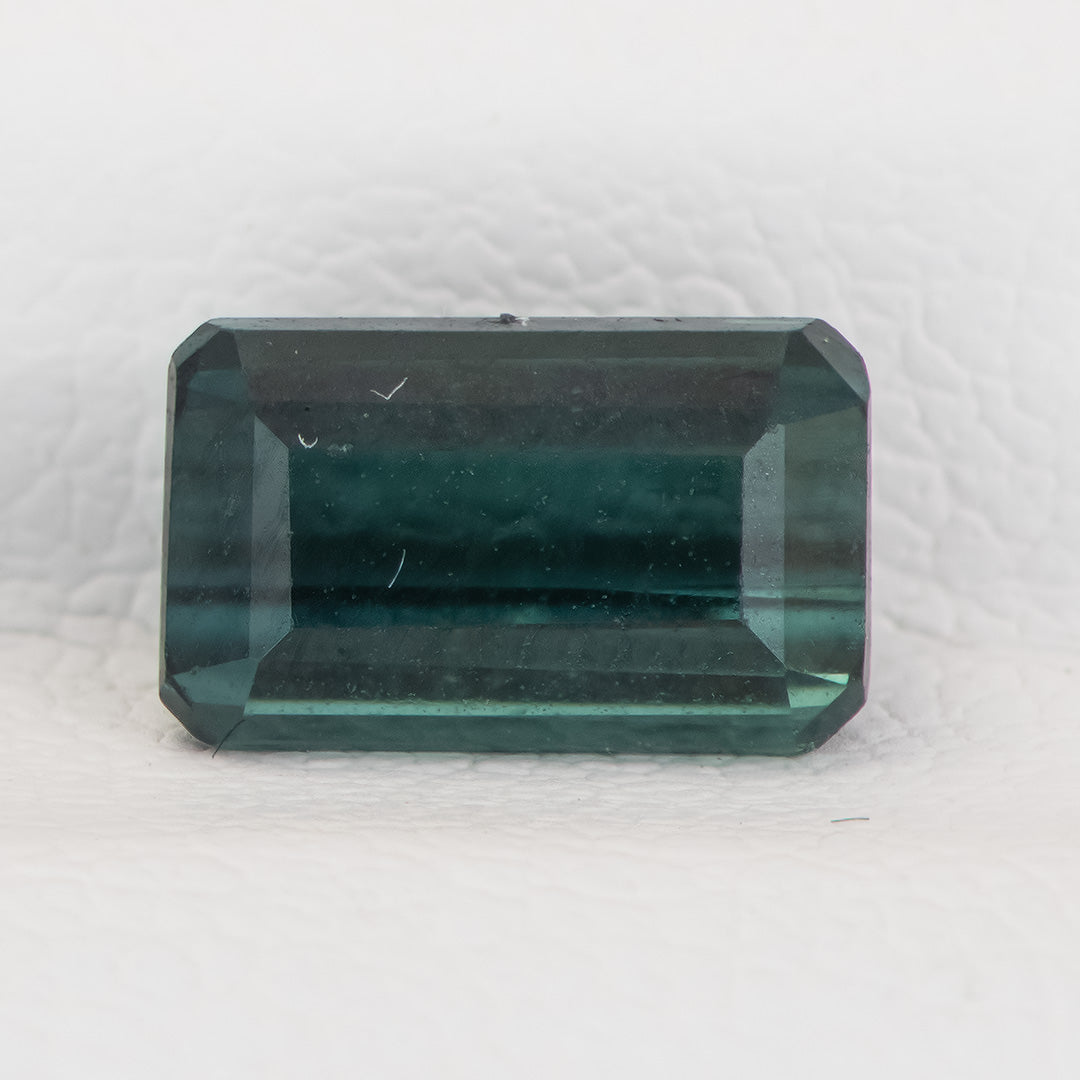 Turmalina Verde Oscuro Natural de 1.19Ct.