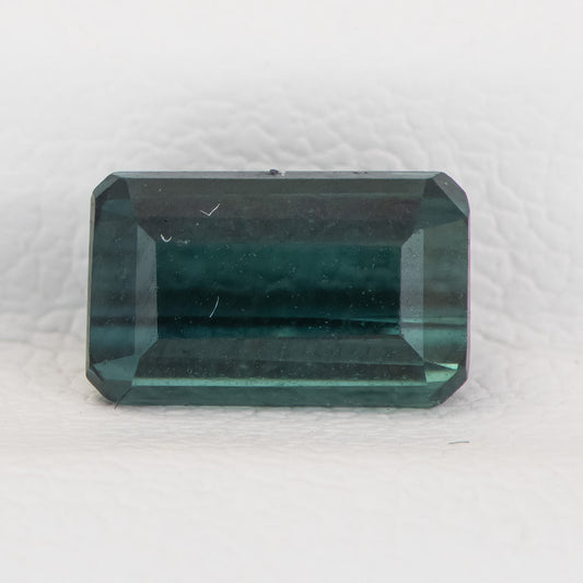 Turmalina Verde Oscuro Natural de 1.19Ct.