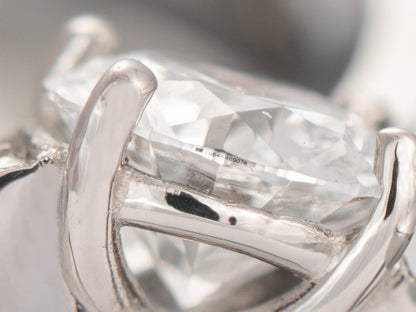 Anillo de oro blanco 18k con Diamante de laboratorio de 0.74Ct