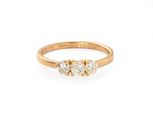 Anillo de oro 18k con Diamantes Naturales