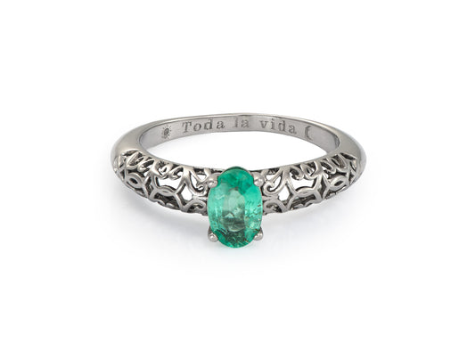 Anillo de Oro Blanco 18k con Esmeralda Natural