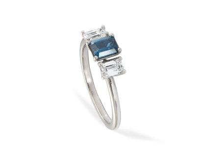Anillo de Oro Amarillo 18K con Diamante Blanco Natural