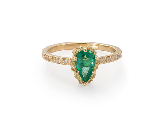 Anillo de Oro Amarillo 18K con Esmeralda Natural y Diamantes