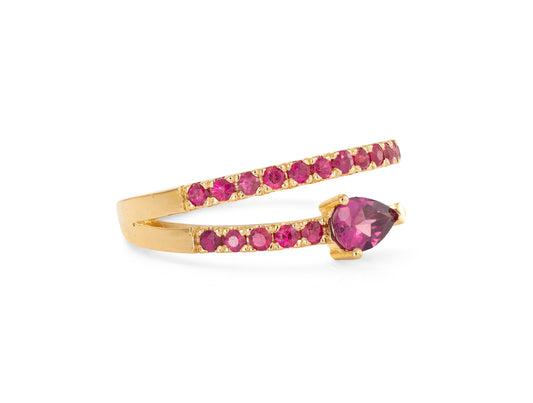 Anillo de oro 18k con Rodolita y Rubies Naturales