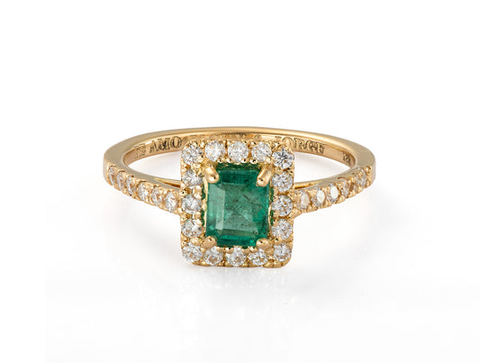Anillo de Oro Amarillo 18k con Esmeralda Natural