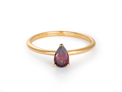Anillo de Oro 18K con Rodolita natural