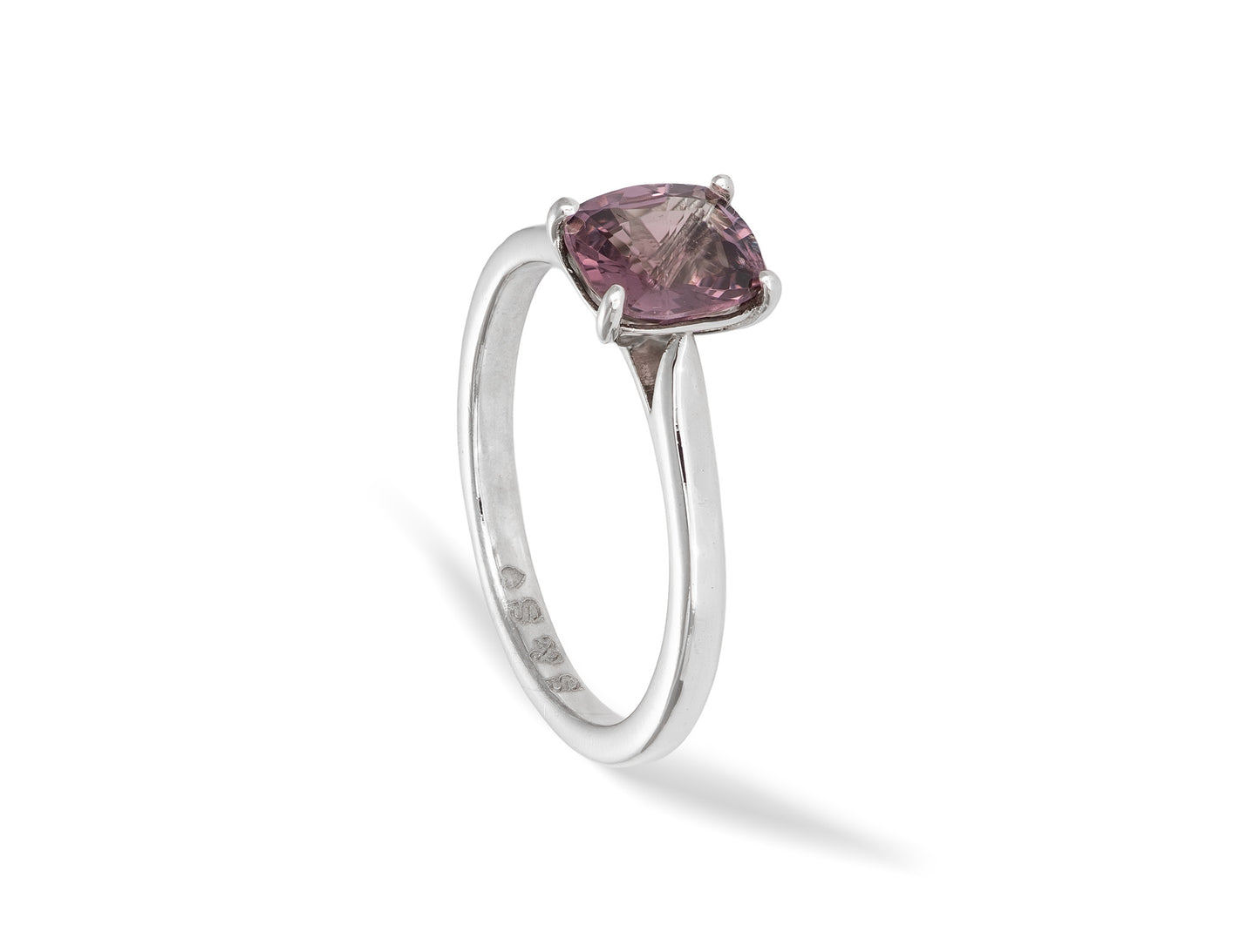 Anillo de oro blanco 18K con Espinela Natural