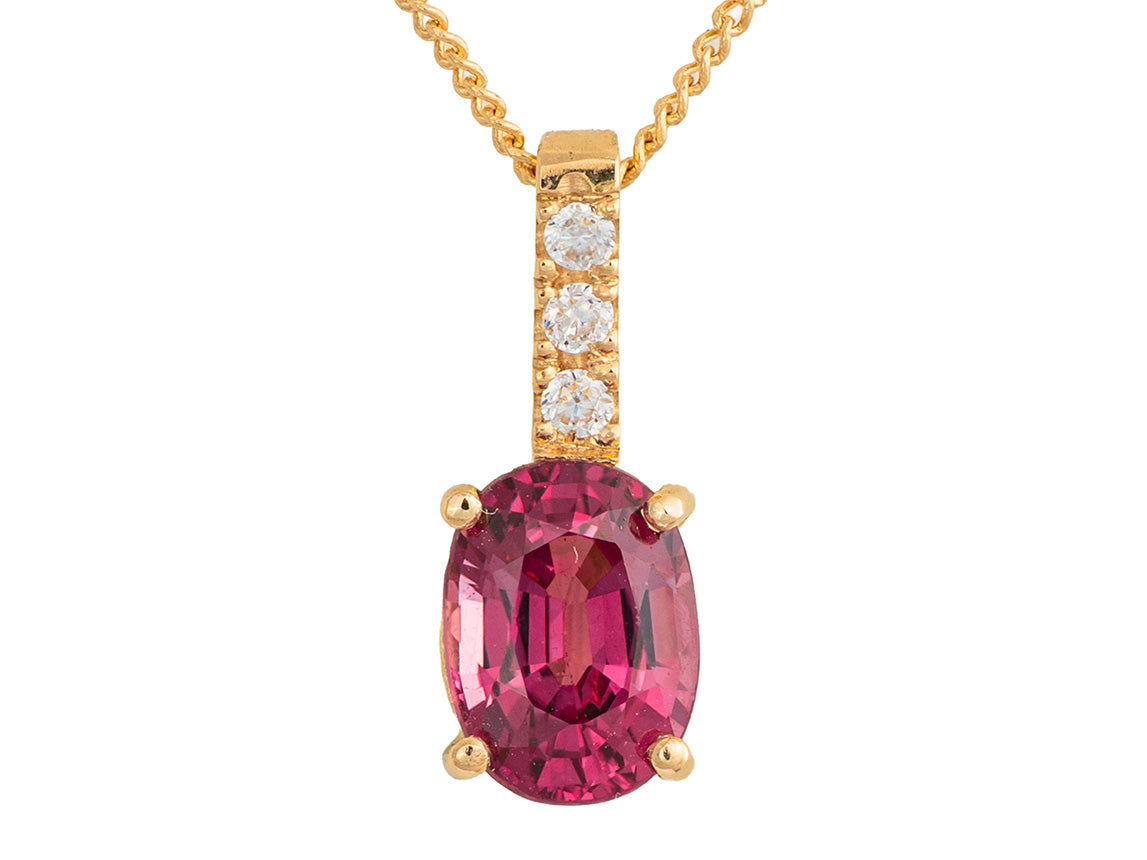 Dije con cadena de oro 18k con Granate Natural