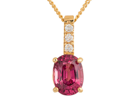 Dije con cadena de oro 18k con Granate Natural