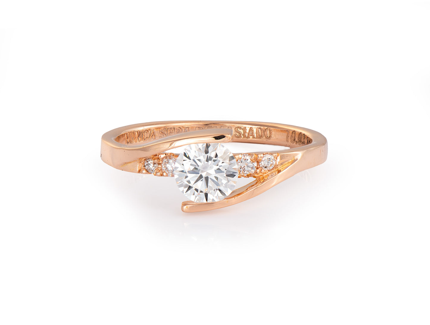 Anillo de Oro 18K con Diamante de laboratorio