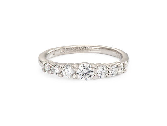 Anillo de Oro 18K con Diamantes Naturales
