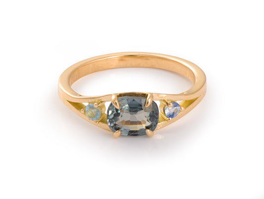 Anillo de Oro Amarillo 18K con Espinela, Zafiro y Aguamarina