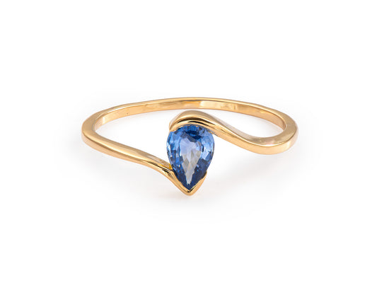 Anillo de Oro 18K con Zafiro Natural